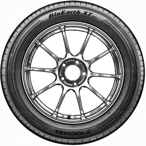 215/60 R17 96V Yokohama BluEarth-XT AE61 - 1